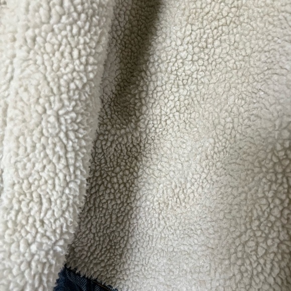 Levi Jacket - Picture 2 of 3